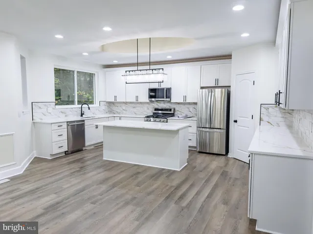 $1,070,000 | 10401 Laurel Ridge Way, Fredericksburg, VA 22408