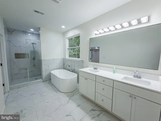 $1,070,000 | 10401 Laurel Ridge Way, Fredericksburg, VA 22408