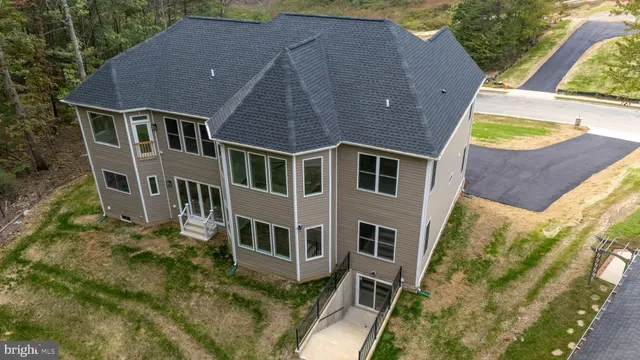 $1,070,000 | 10401 Laurel Ridge Way, Fredericksburg, VA 22408