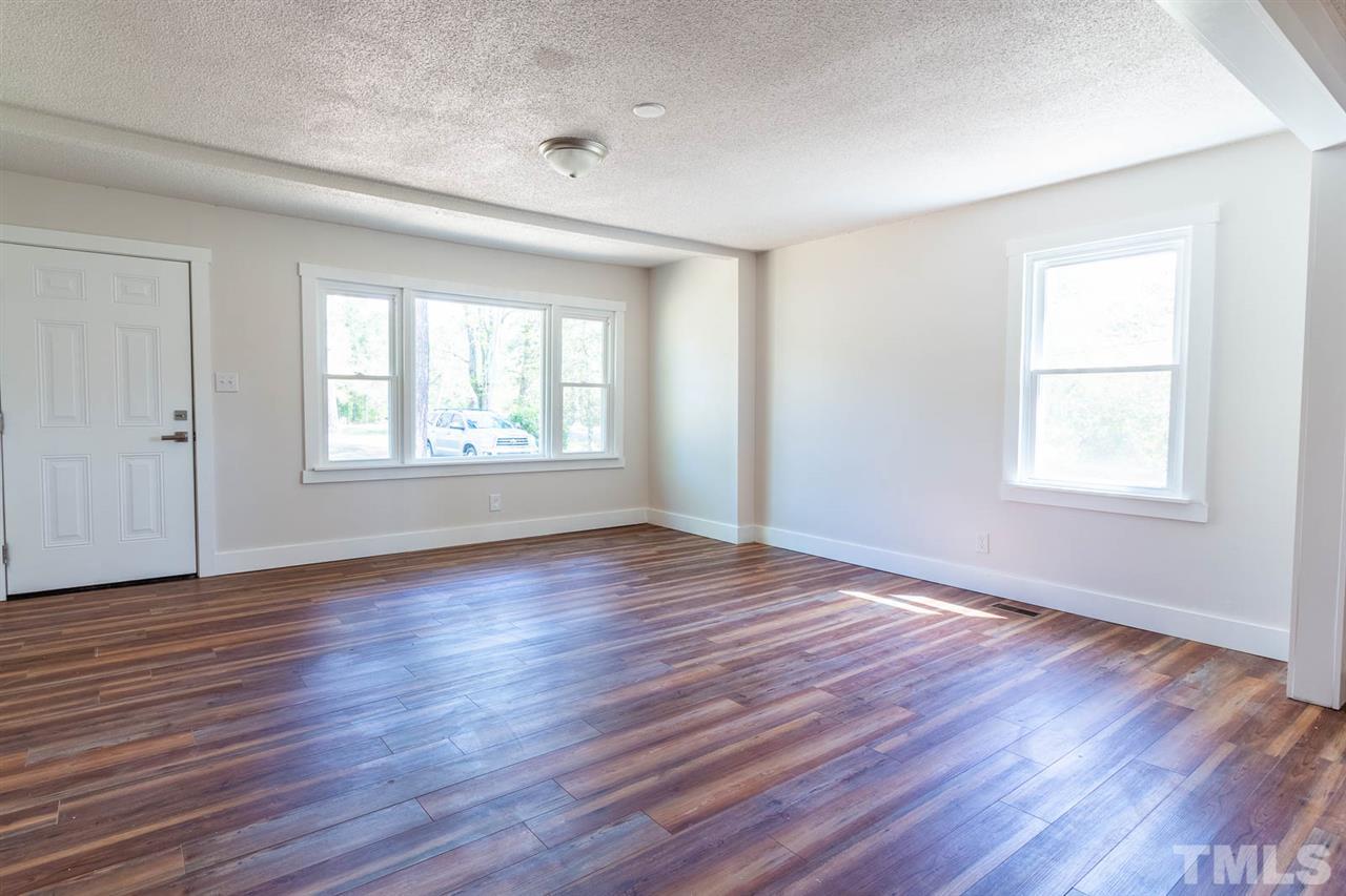 3142 Bunnlevel Erwin Road Erwin, NC 28339 - Photo 4 of 19 Gallery Image 4