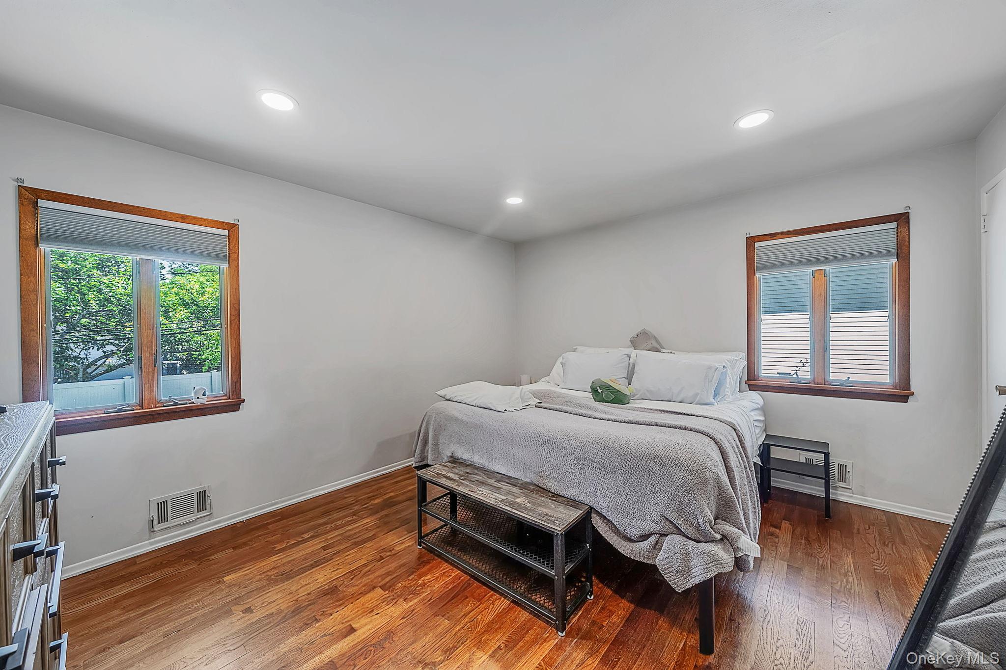 156 Wicks Road Commack, NY 11725 - Photo 16 of 35