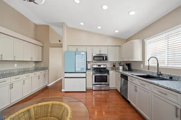 $2,040 | 3325 Indian Moon Drive, Las Vegas, NV 89129