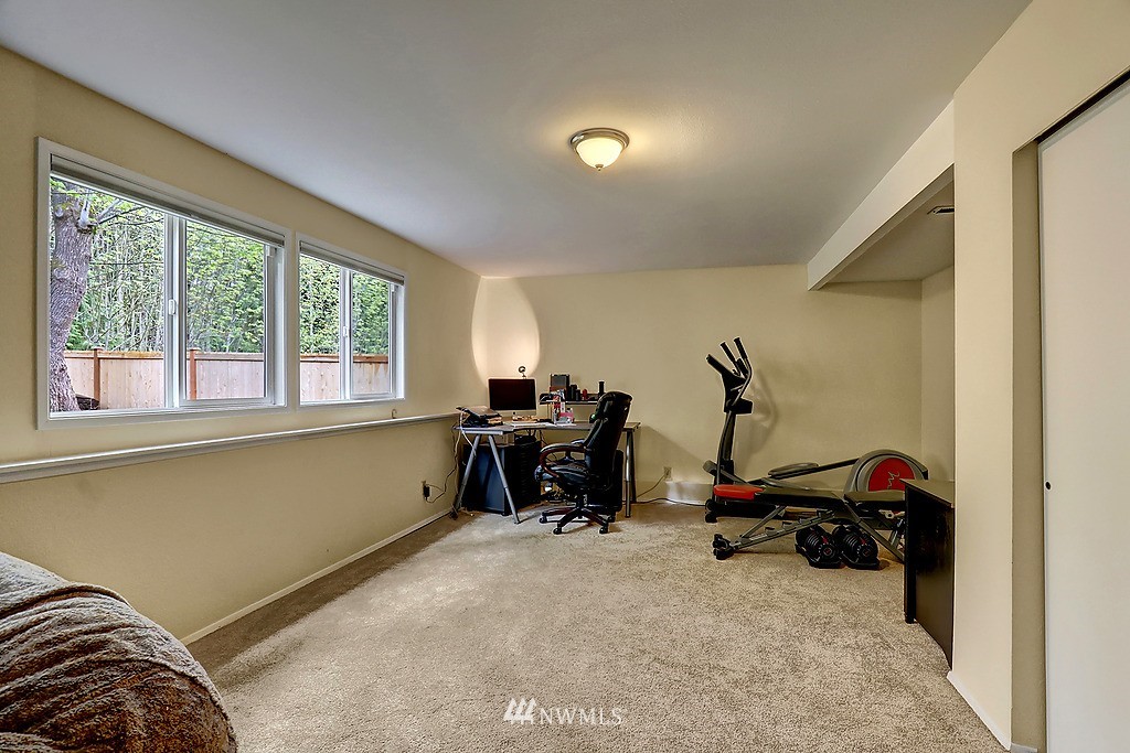 21816 8th Place West Bothell, WA 98021 - Photo 14 of 17