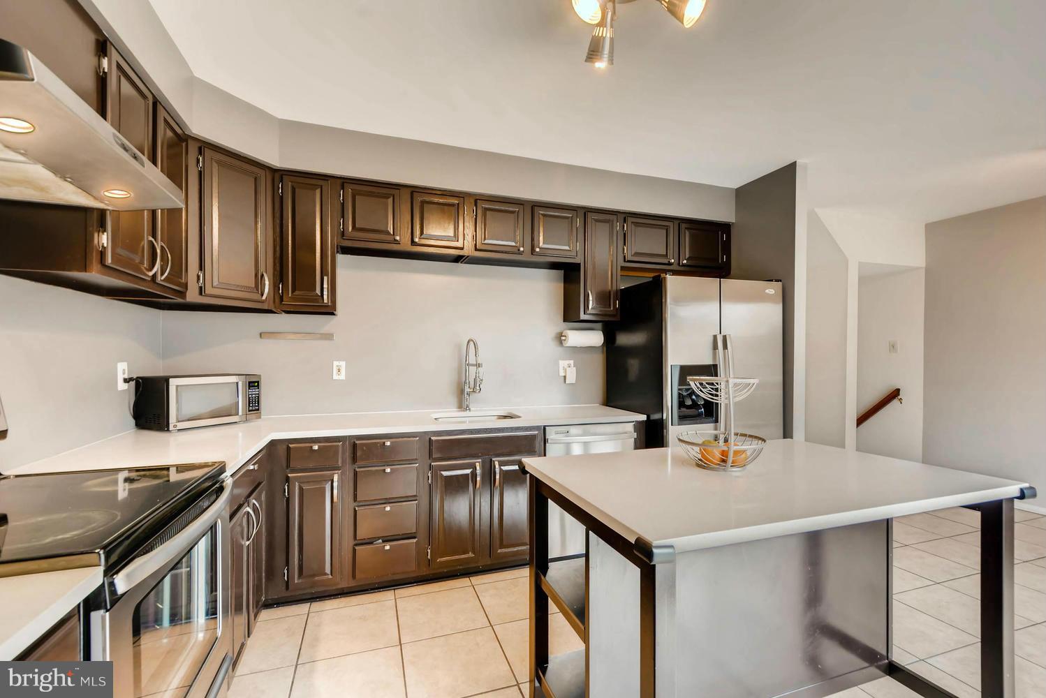 3946 Forest Valley Road Baltimore, MD 21234 - Photo 10 of 26 Kitchen