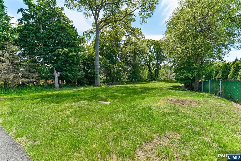42 West Ridgewood Avenue Paramus, NJ 07652 - Photo 13 of 13