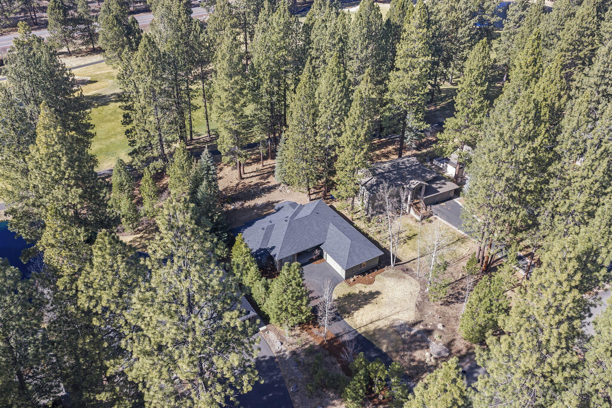 60757 Golf Village Loop Bend, OR 97702 - Photo 28 of 36 31-web-or-mls-DJI_20260308143624_0693_D