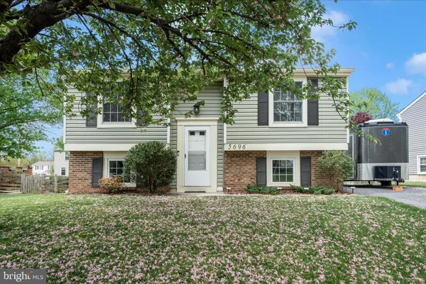 $442,500 | 5696 Pebble Drive, Frederick, MD 21703