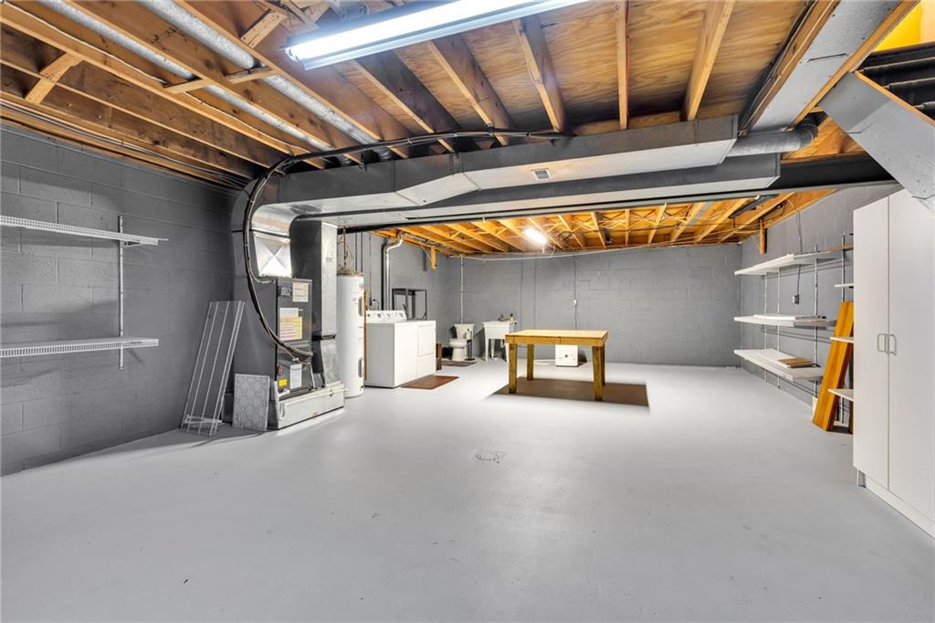 2902 Darlington Road, Unit 402 Beaver Falls, PA 15010 - Photo 16 of 19 Gallery Image 16