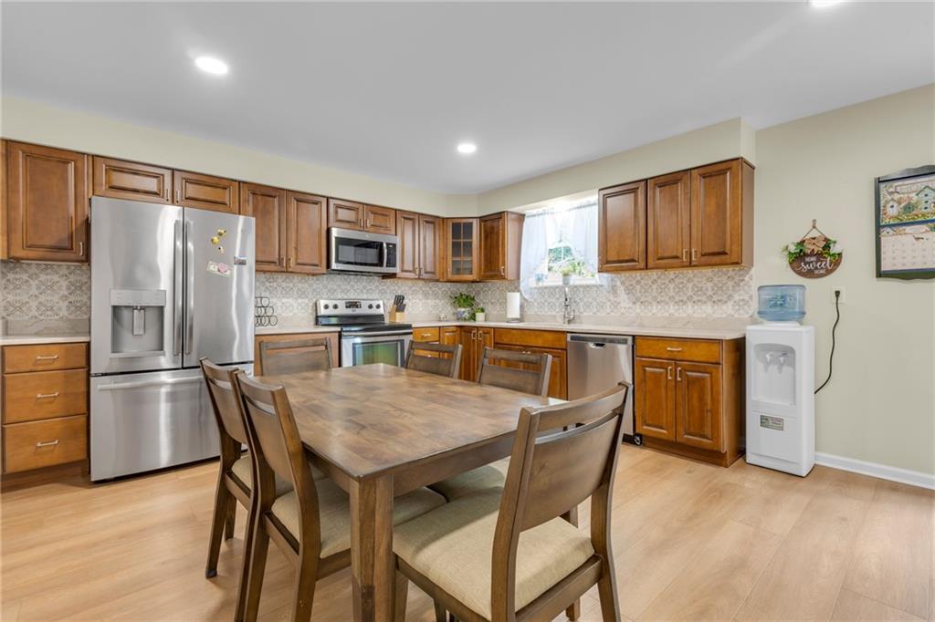 2902 Darlington Road, Unit 402 Beaver Falls, PA 15010 - Photo 4 of 19 Gallery Image 4