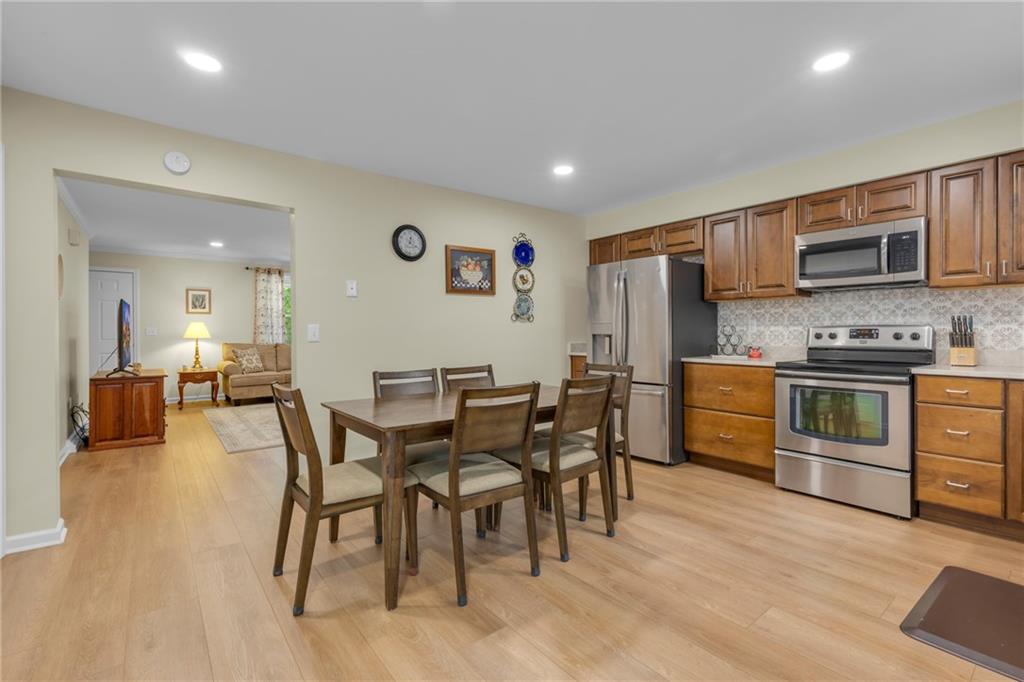 2902 Darlington Road, Unit 402 Beaver Falls, PA 15010 - Photo 5 of 19 Gallery Image 5