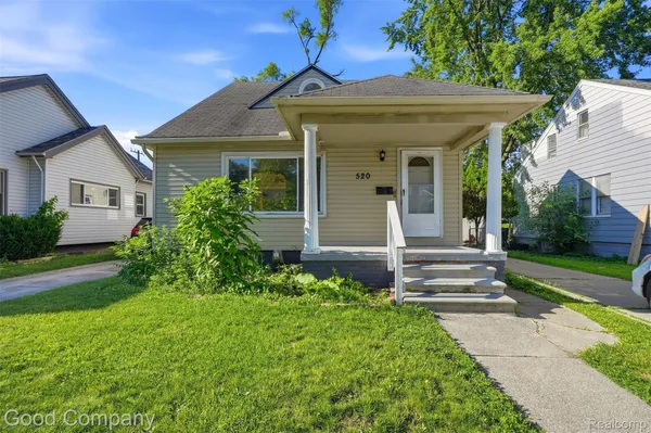 $185,000 | 520 East Muir Avenue, Hazel Park, MI 48030
