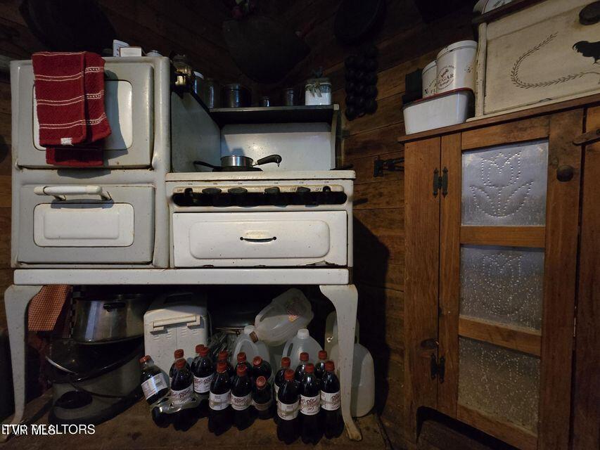 170 Parker Road Eidson, TN 37731 - Photo 5 of 60 5