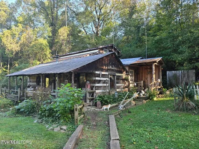 $524,800 | 170 Parker Road, Eidson, TN 37731