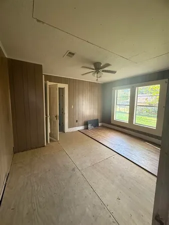 $70,000 | 730 West Lee Street, Sour Lake, TX 77659