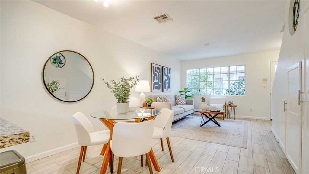 305 East Valencia Avenue, Unit R Burbank, CA 91502 - Photo 5 of 21