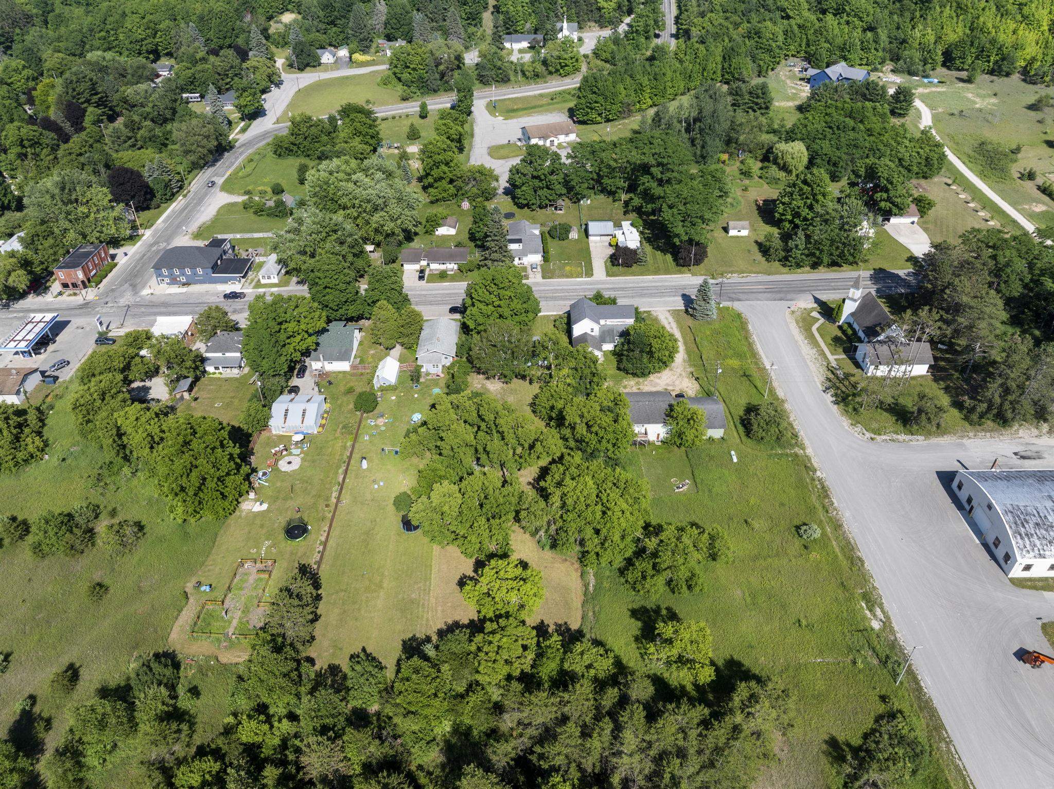8714 South Maple City Road Maple City, MI 49664 - Photo 41 of 52 1947788-890fa355-97f5-417a-bdbe-7dc4a5ade875.JPG