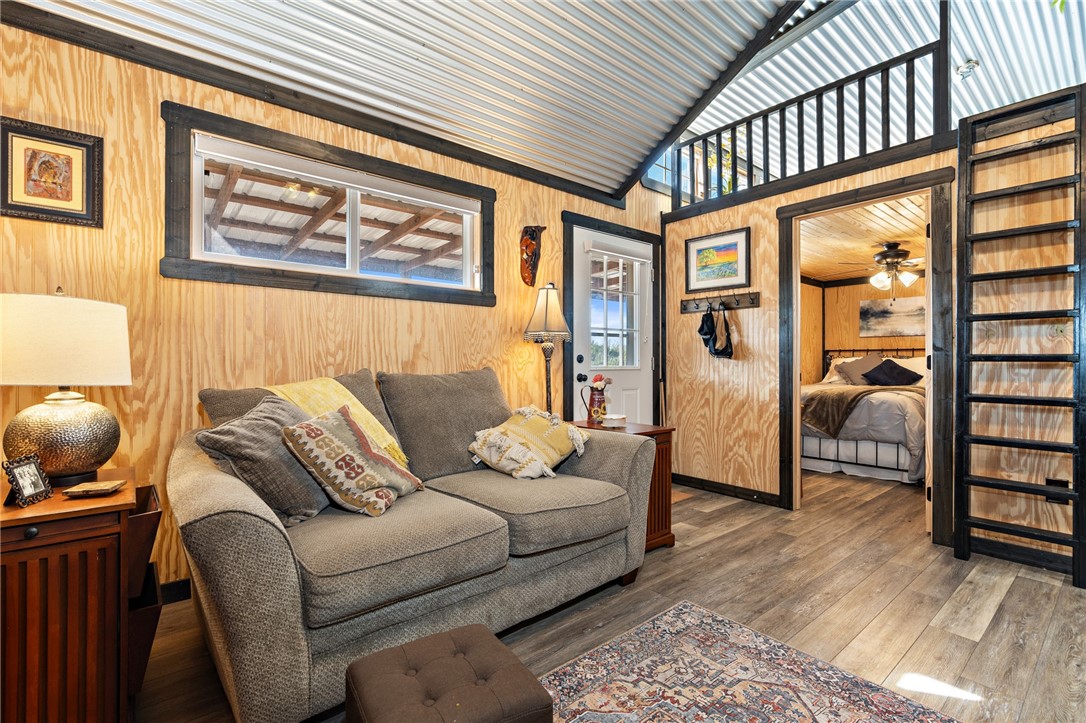 100 Creekview Blum, TX 76627 - Photo 5 of 56 a living room with furniture