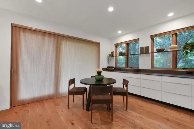 $2,450,000 | 4844 Yorktown Boulevard, Arlington, VA 22207