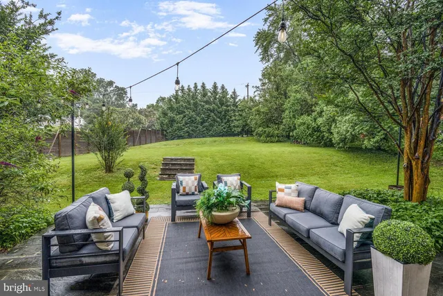 $2,450,000 | 4844 Yorktown Boulevard, Arlington, VA 22207