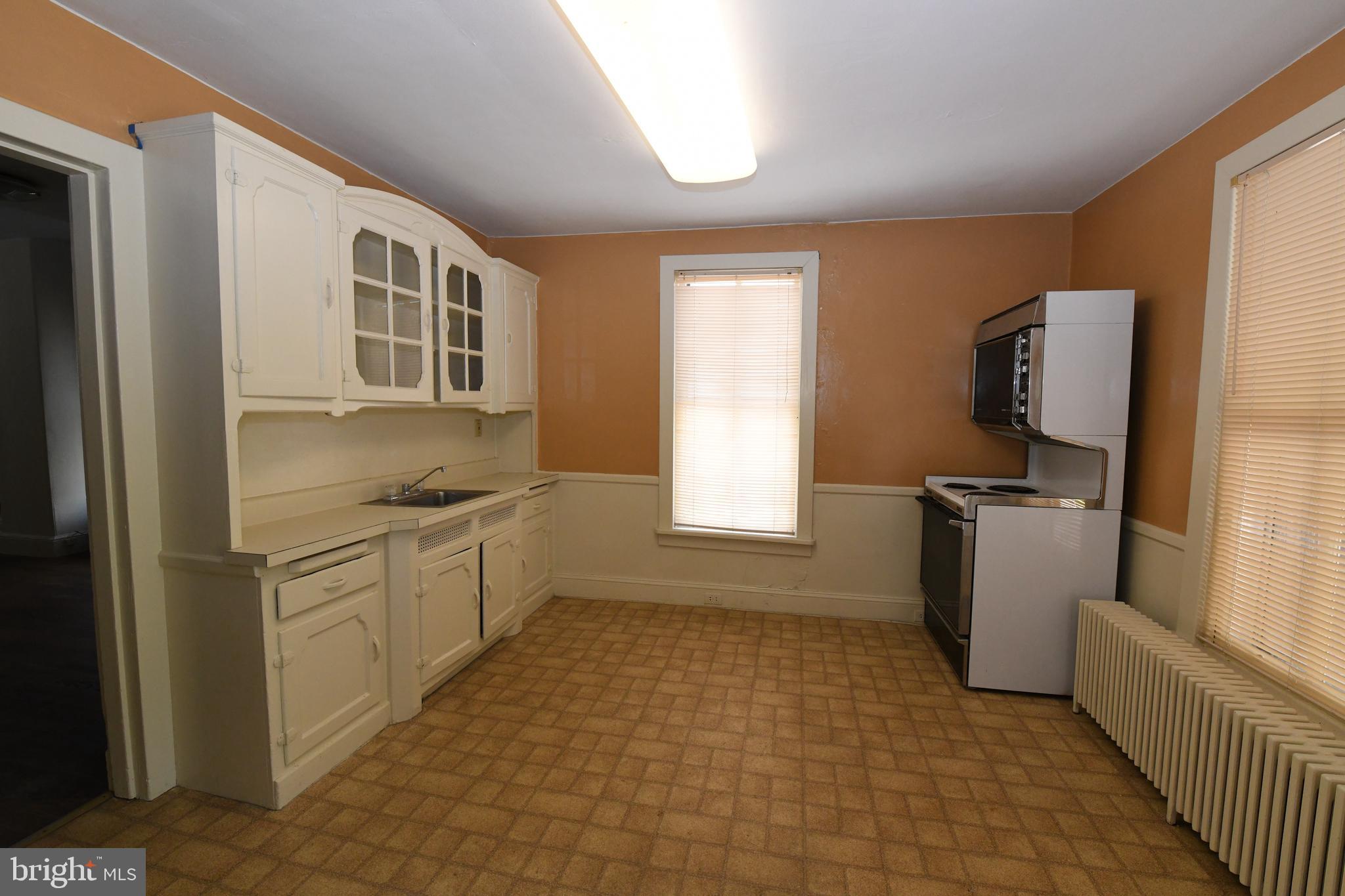 116 North Main Street Spring City, PA 19475 - Photo 3 of 27 Gallery Image 3