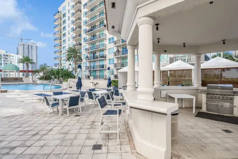 $499,900 | 600 West Las Olas Boulevard, Unit 1501S, Fort Lauderdale, FL 33312