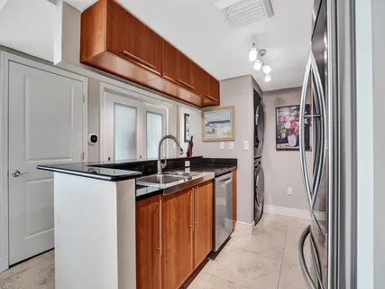 $499,900 | 600 West Las Olas Boulevard, Unit 1501S, Fort Lauderdale, FL 33312