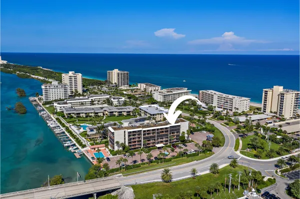 $2,700 | 225 South Beach Road, Unit 401, Tequesta, FL 33469