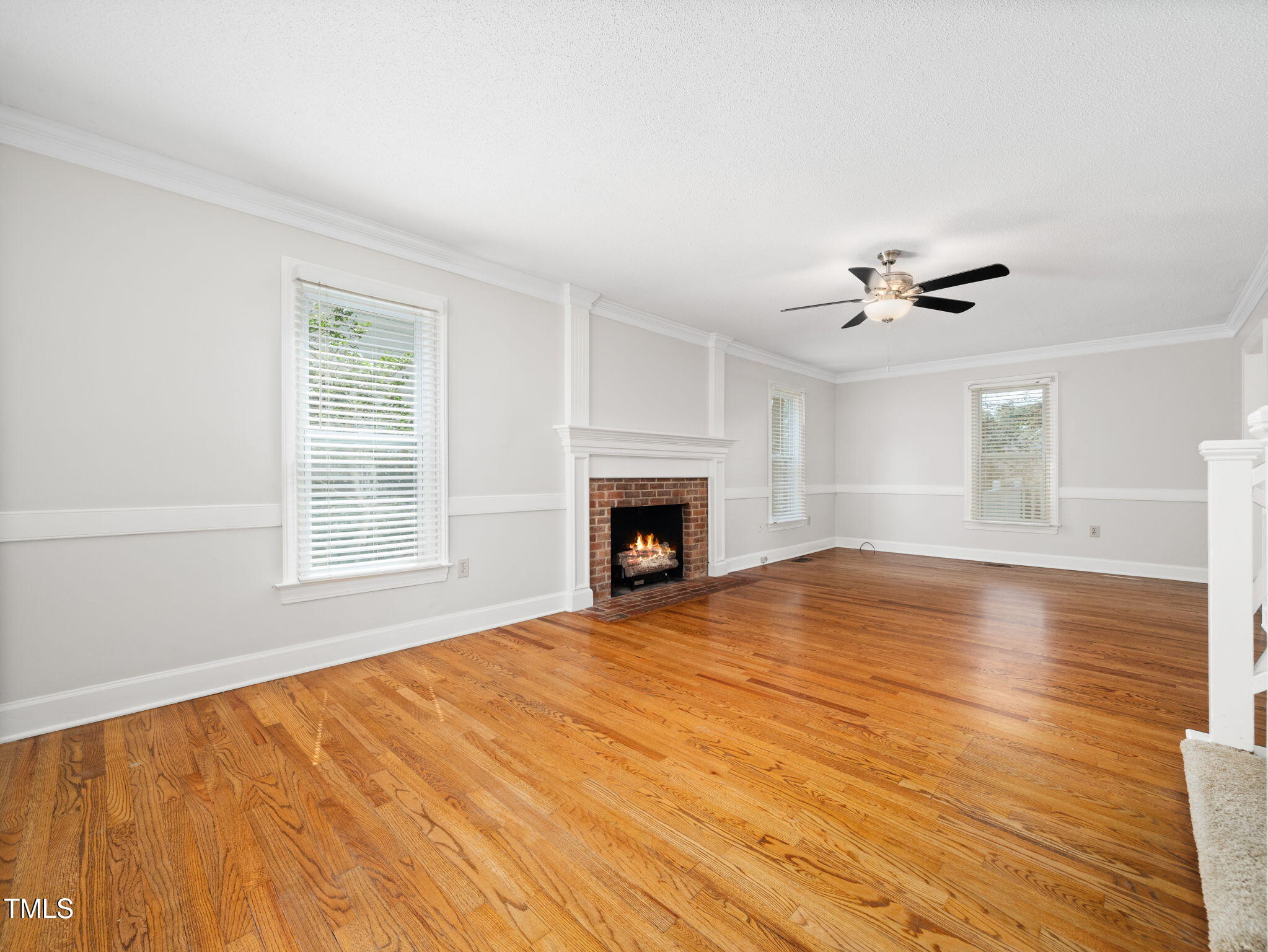 5-web-or-mls-3909 Iron Horse-3