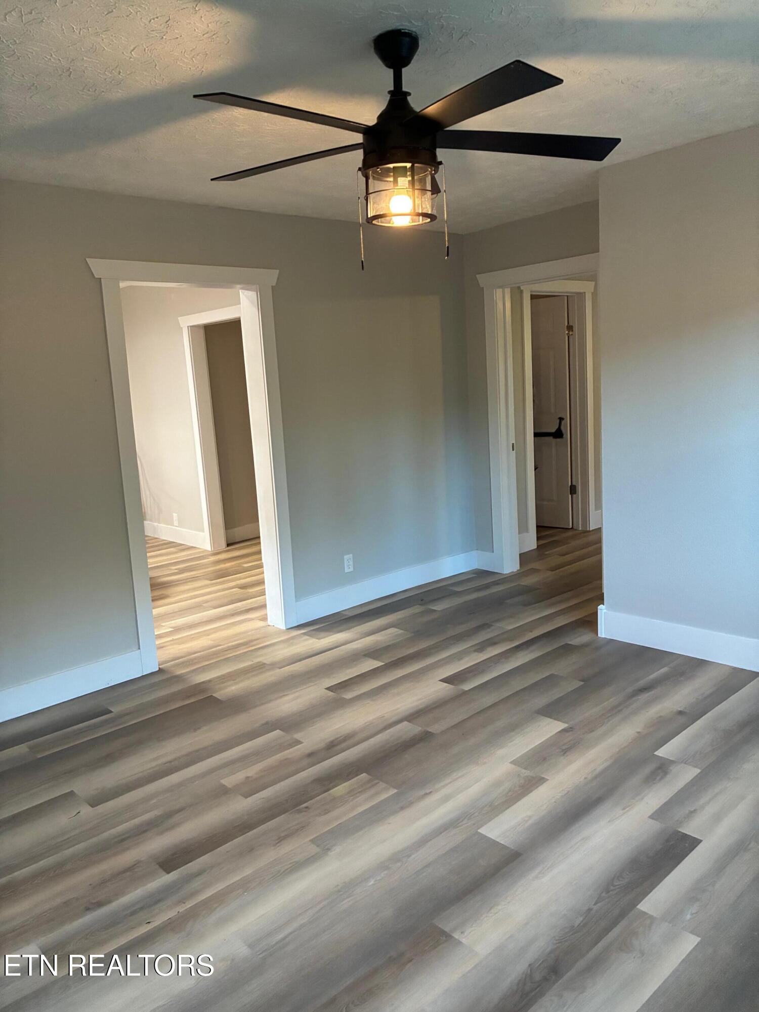 519 Whitman Hollow Road La Follette, TN 37766 - Photo 4 of 18 Living/Front Entry