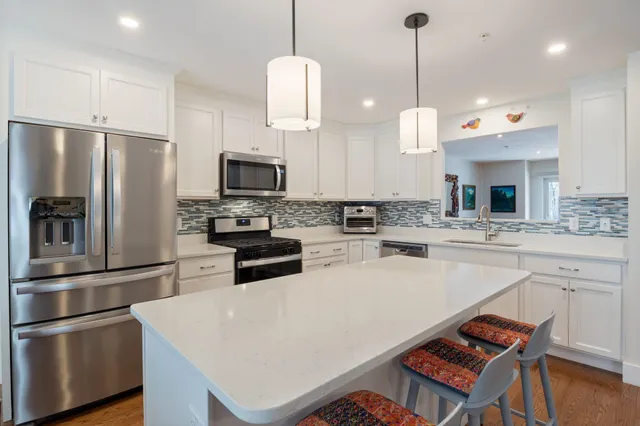 $829,000 | 69 Main Street, Unit G, Exeter, NH 03833