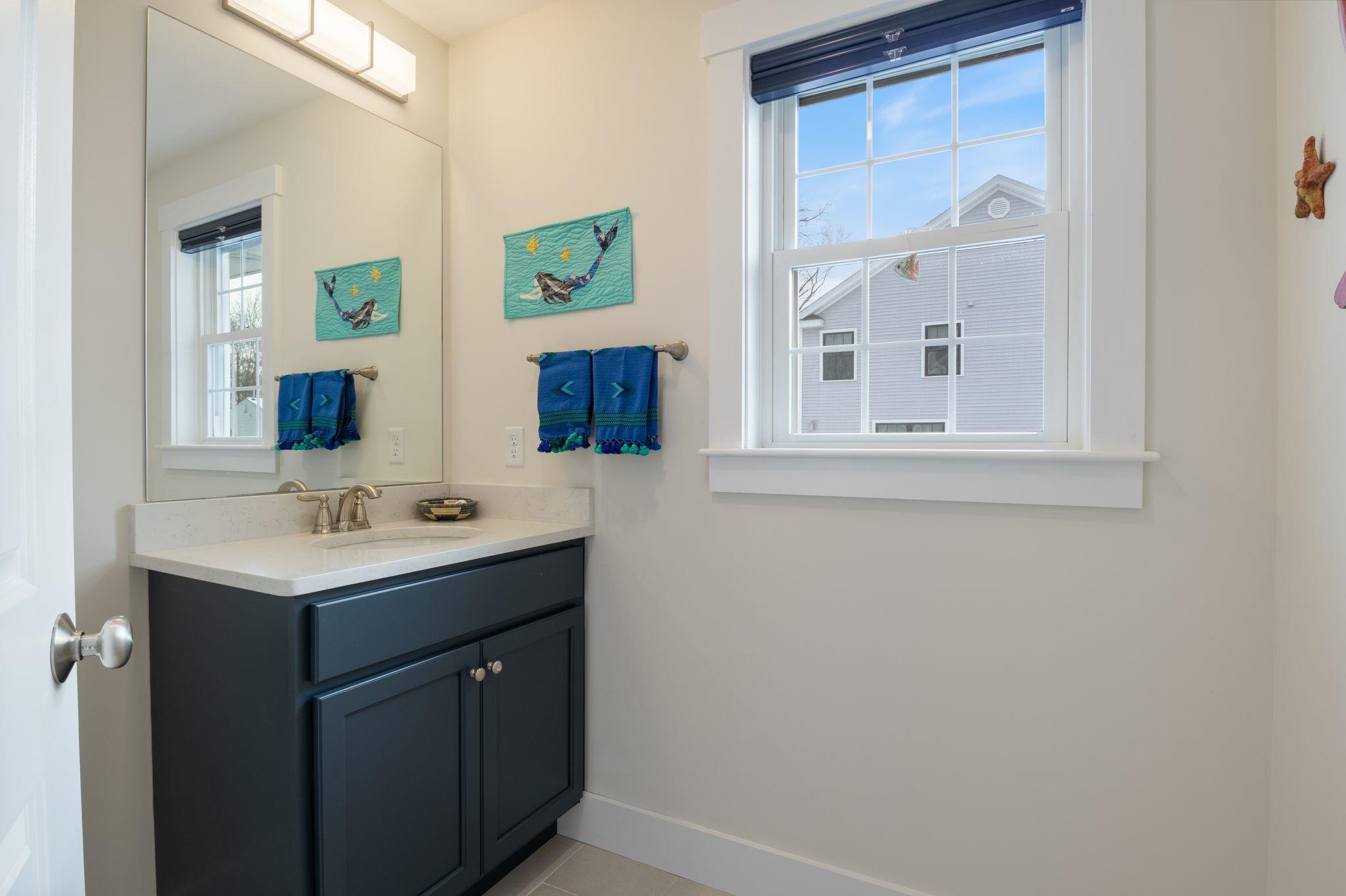 69 Main Street, Unit G Exeter, NH 03833 - Photo 24 of 57