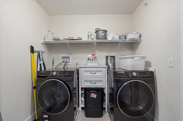 $829,000 | 69 Main Street, Unit G, Exeter, NH 03833