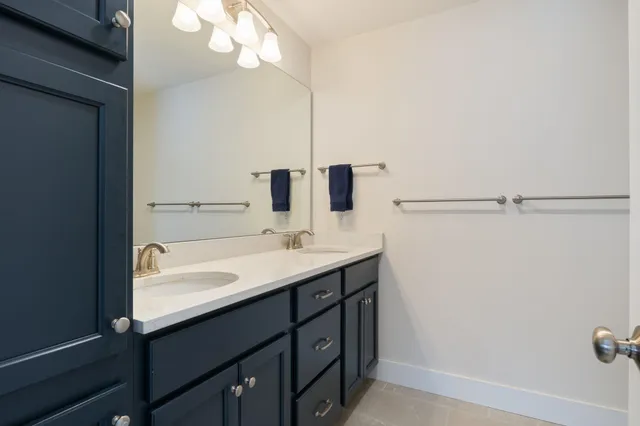 $829,000 | 69 Main Street, Unit G, Exeter, NH 03833