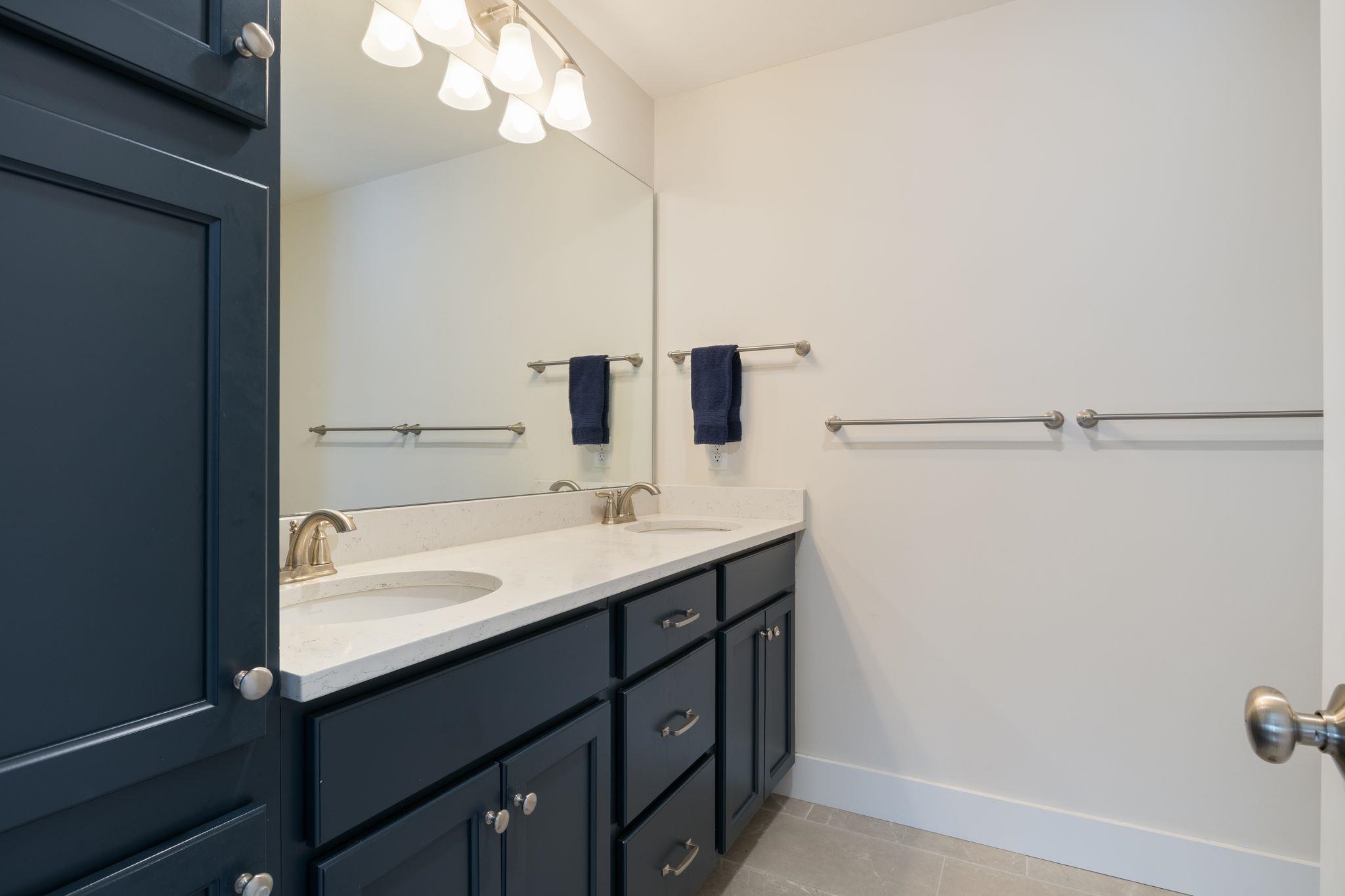 69 Main Street, Unit G Exeter, NH 03833 - Photo 31 of 57