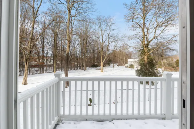 $829,000 | 69 Main Street, Unit G, Exeter, NH 03833