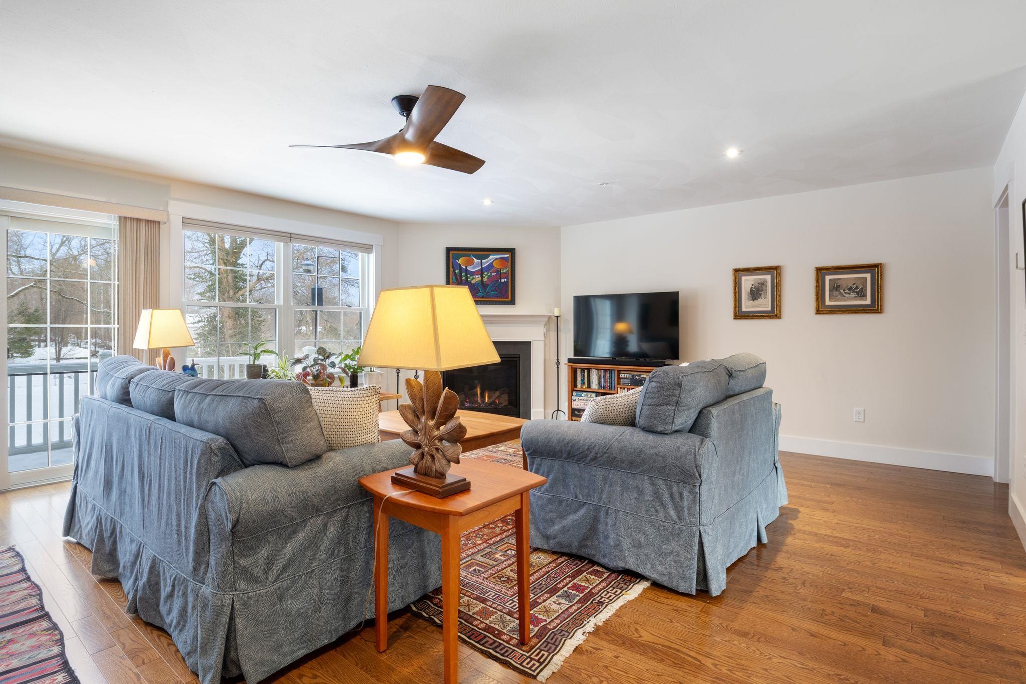 69 Main Street, Unit G Exeter, NH 03833 - Photo 7 of 57