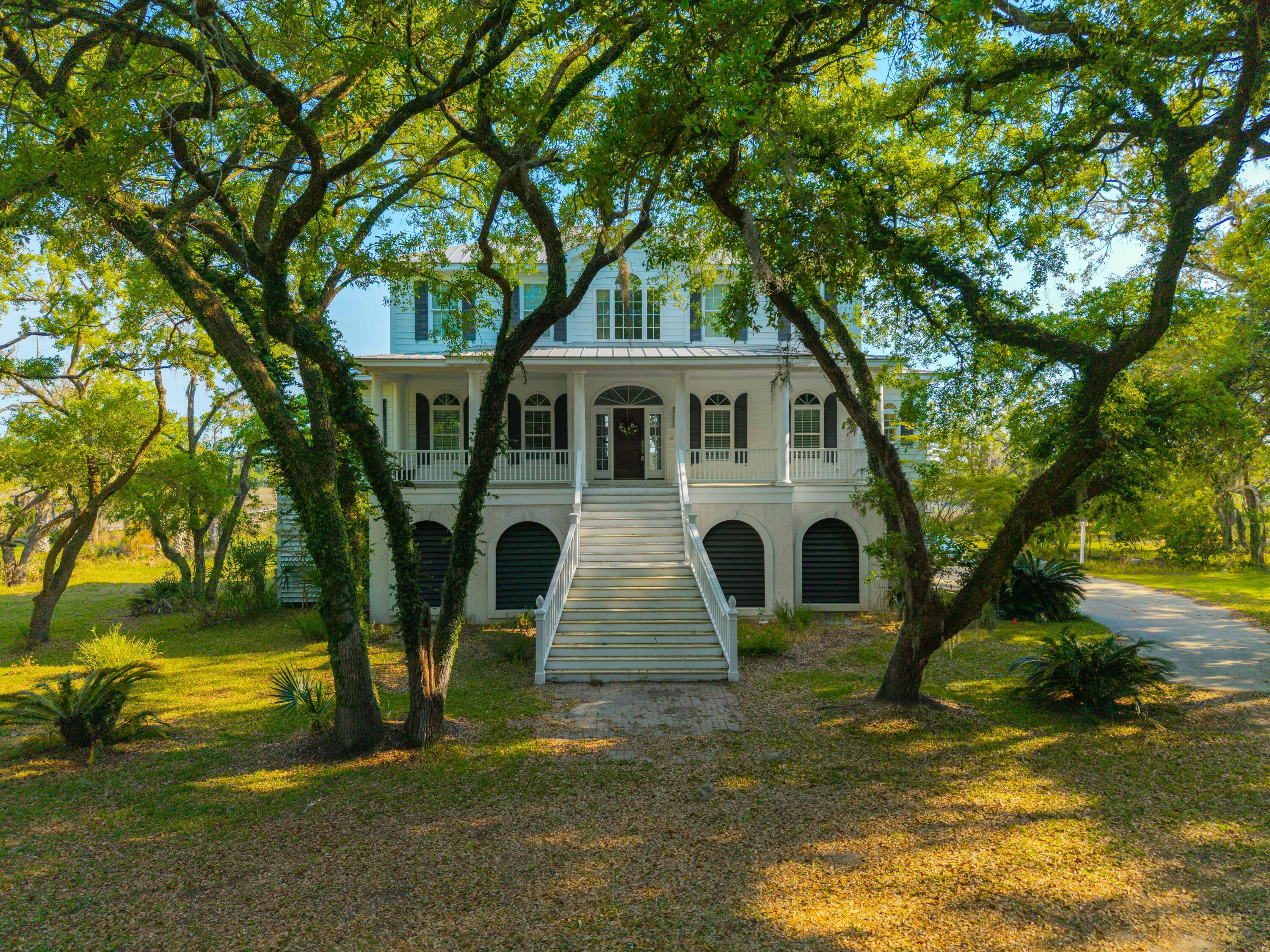 4386 Park Island Road Hollywood, SC 29449 - Photo 2 of 74 DJI_20250416173301_0064_D