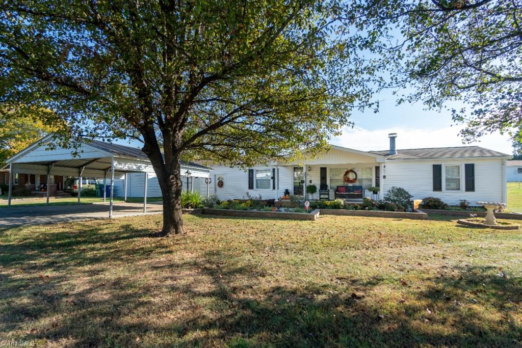 191 Roberts Road Eden, NC 27288 - Photo 1 of 27 Gallery Image 1