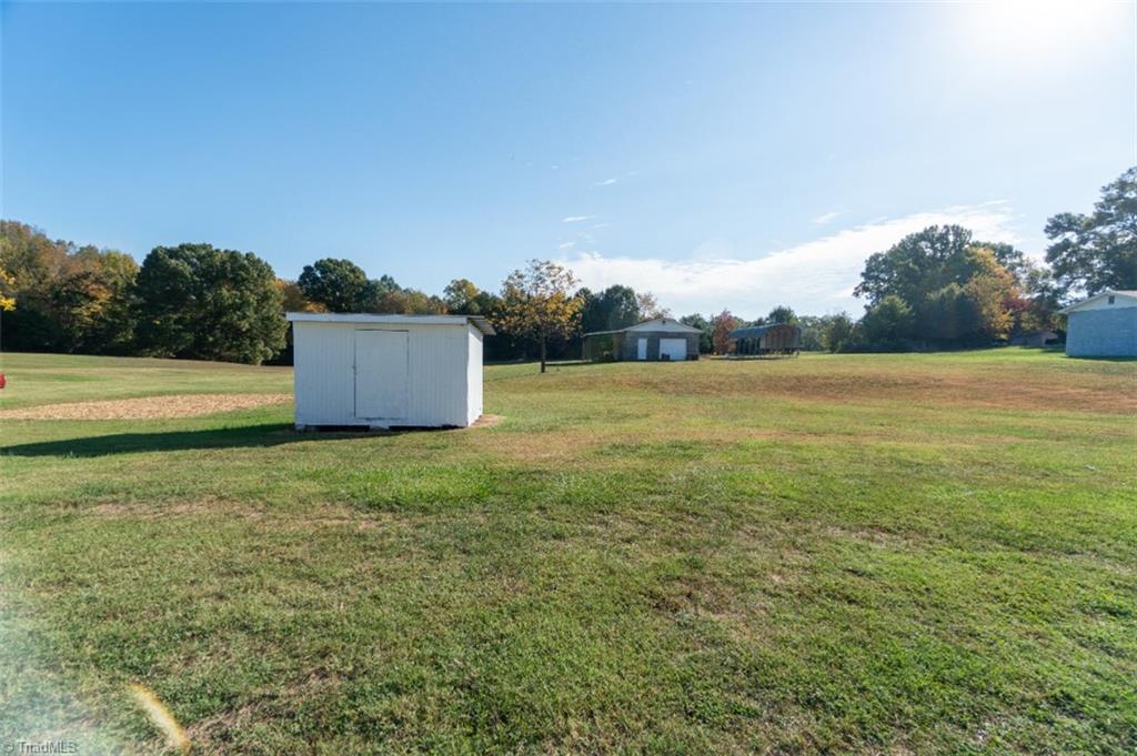191 Roberts Road Eden, NC 27288 - Photo 26 of 27 Gallery Image 26