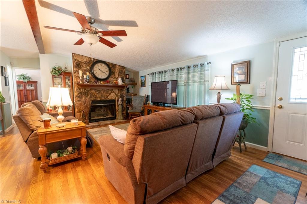 191 Roberts Road Eden, NC 27288 - Photo 5 of 27 Gallery Image 5