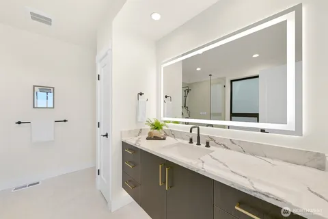 $1,899,950 | 3155 Chandler Parkway, Bellingham, WA 98226