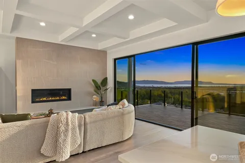 $1,899,950 | 3155 Chandler Parkway, Bellingham, WA 98226