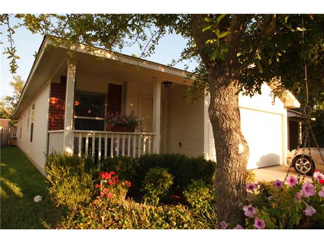 1141 Emmitt Run Austin, TX 78721 - Photo 1 of 1