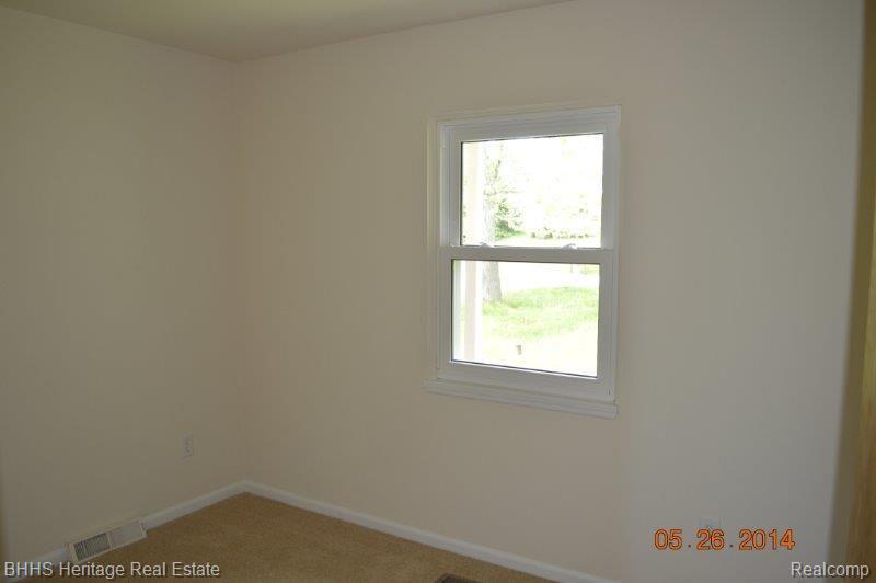 1866 Byron Road Howell, MI 48855 - Photo 18 of 28 38216.jpg