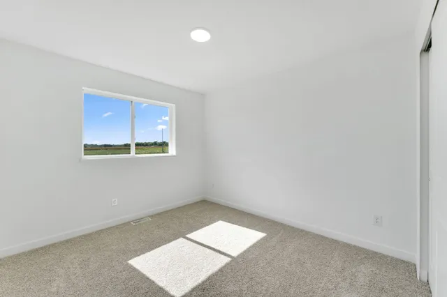 $384,890 | 5205 87th Street Northeast, Monticello, MN 55362