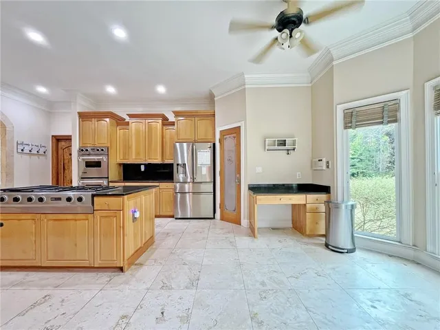 $1,290,000 | 6709 Wooded Cove Court, Flowery Branch, GA 30542