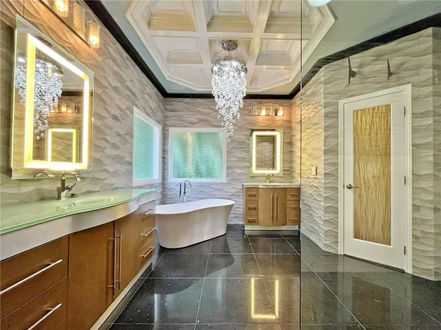 $1,290,000 | 6709 Wooded Cove Court, Flowery Branch, GA 30542