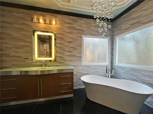 $1,290,000 | 6709 Wooded Cove Court, Flowery Branch, GA 30542