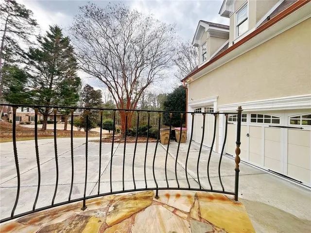 $1,290,000 | 6709 Wooded Cove Court, Flowery Branch, GA 30542