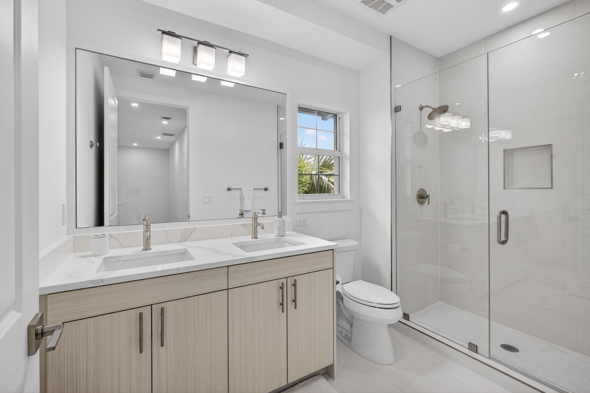 130 Water Pointe Place, Unit 7 Jupiter, FL 33477 - Photo 22 of 29 35-web-or-mls-5D1A4238
